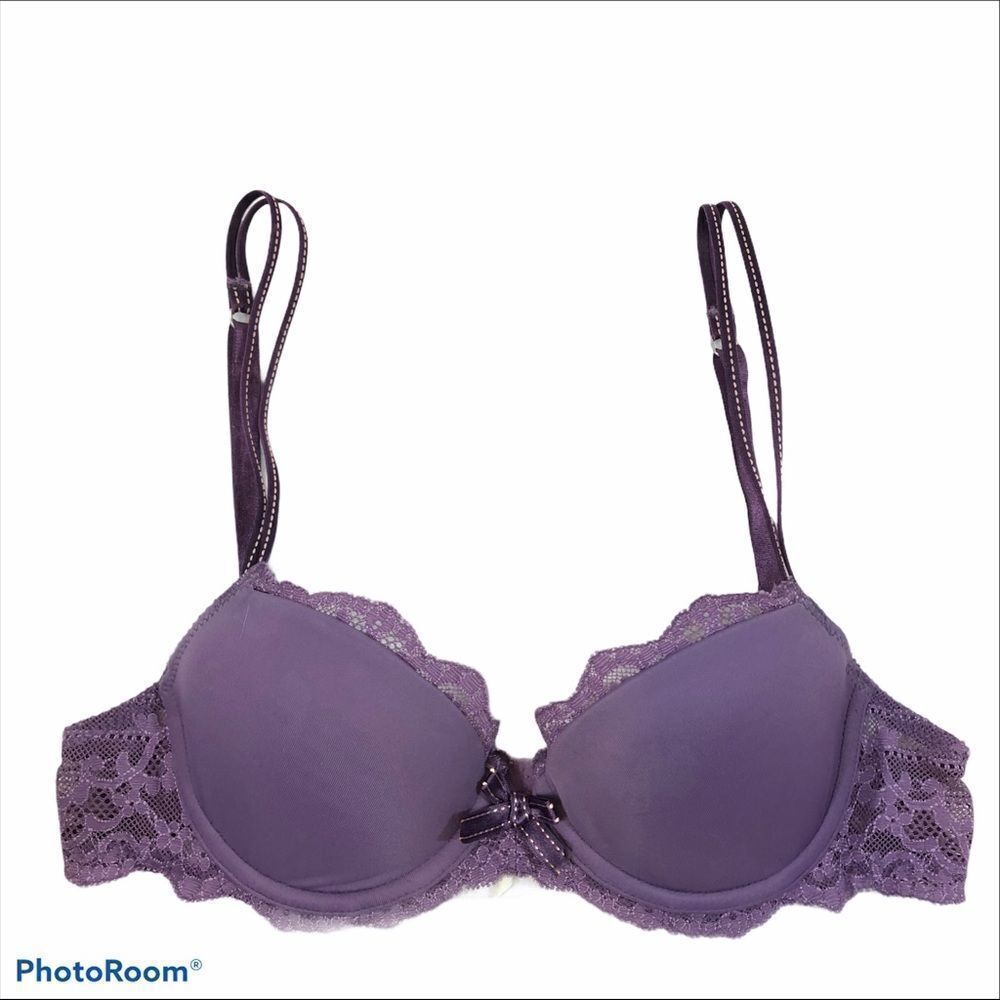 Lavender‎ Chantelle Padded Bra Size 30-32C Perfect